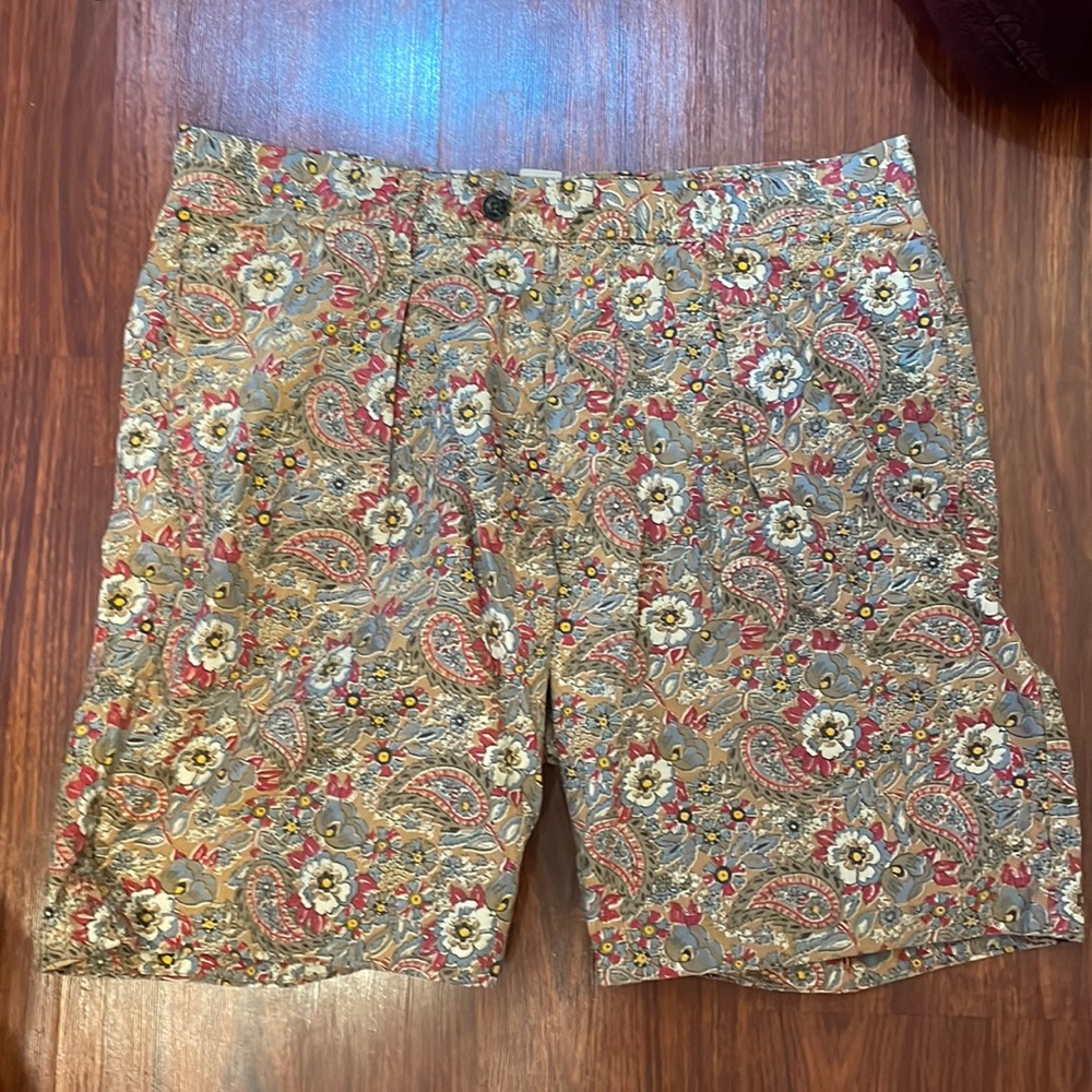 H&M Mens paisley print shorts